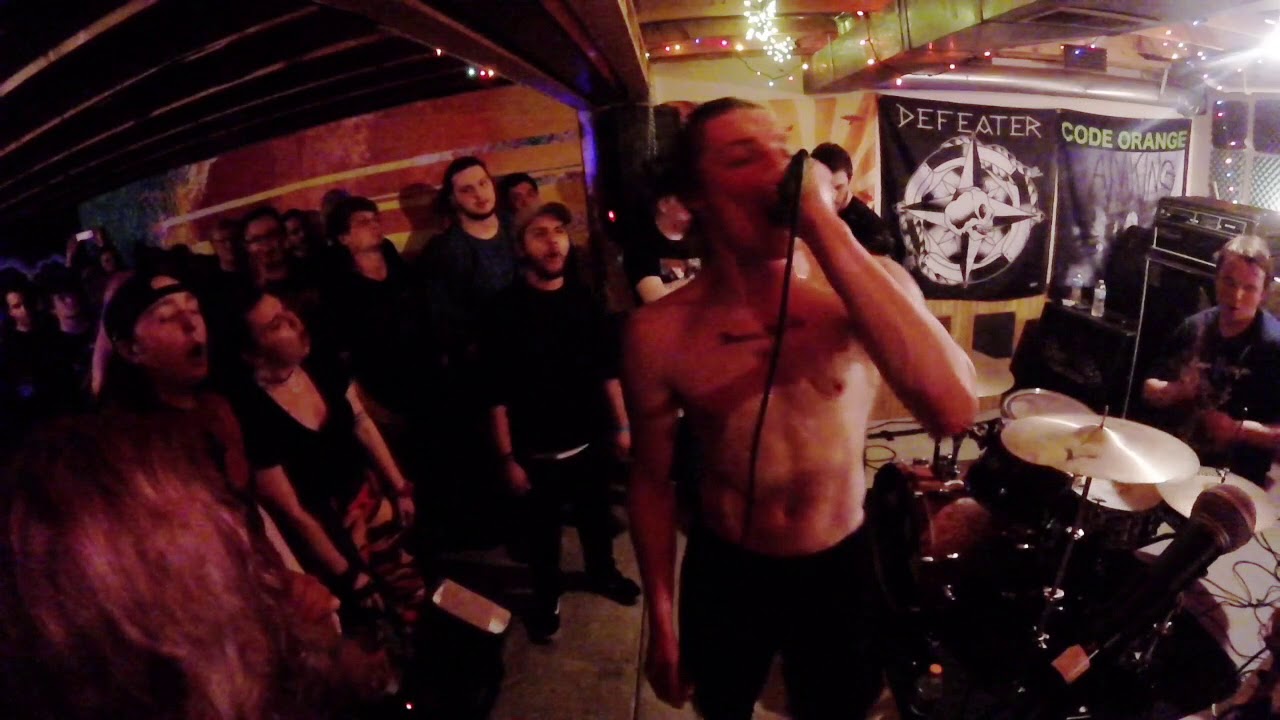 Guarda erase//evolve (FINAL SHOW) (FULL SET) - 1/27/18 @ JJ's su YouTube Guarda erase//evolve (FINAL SHOW) (FULL SET) - 1/27/18 @ JJ's su YouTube