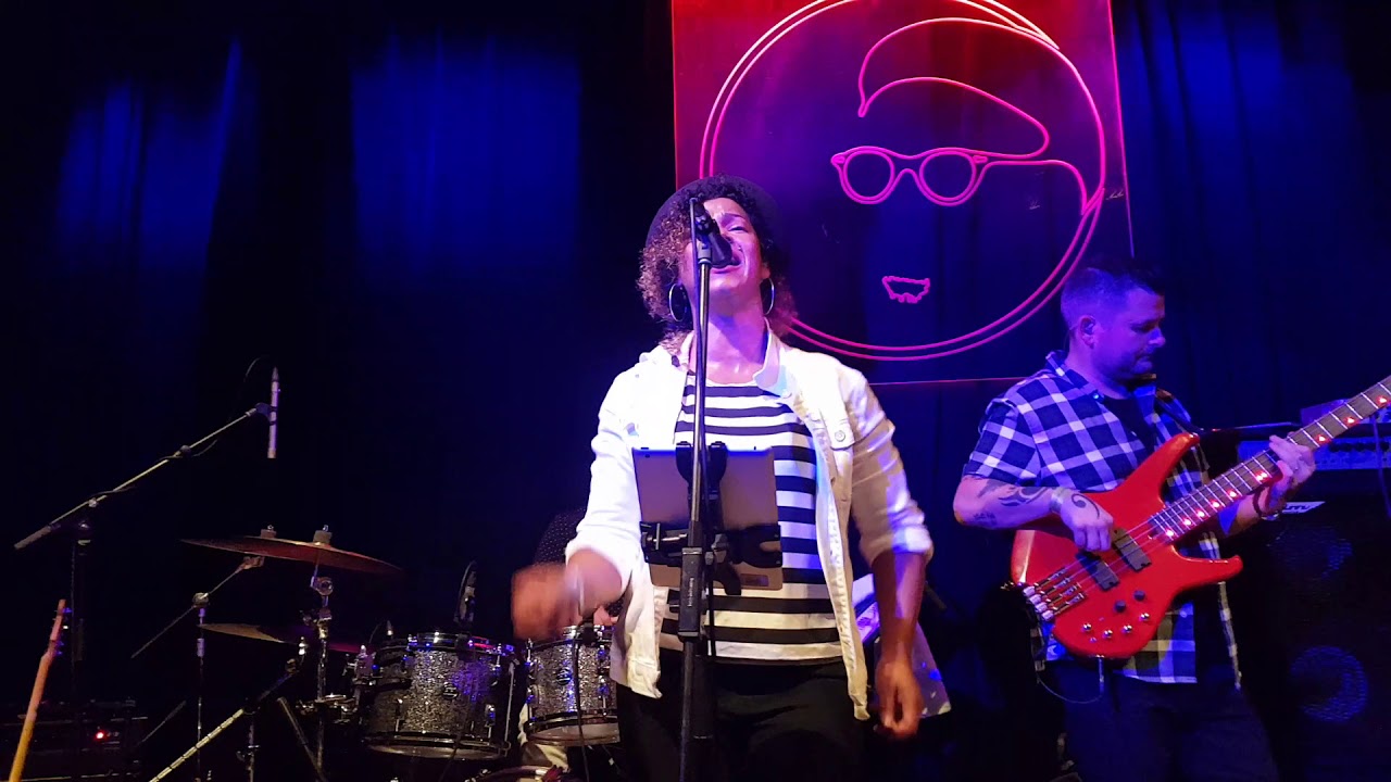 The style councillors. Here's one that got away. Band on the wall