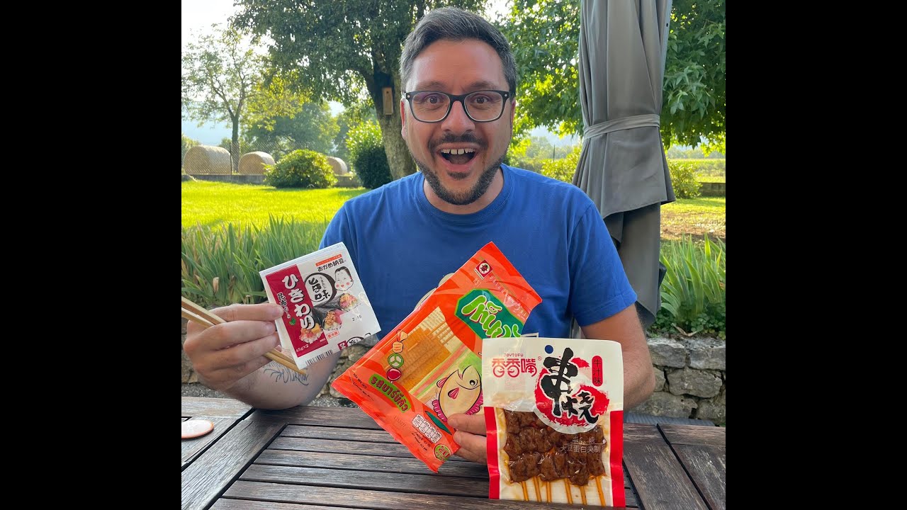 DEGUSTATION de NATTO, de BROCHETTE TOFU PIMENTE et de BROCHETTE de POISSON.