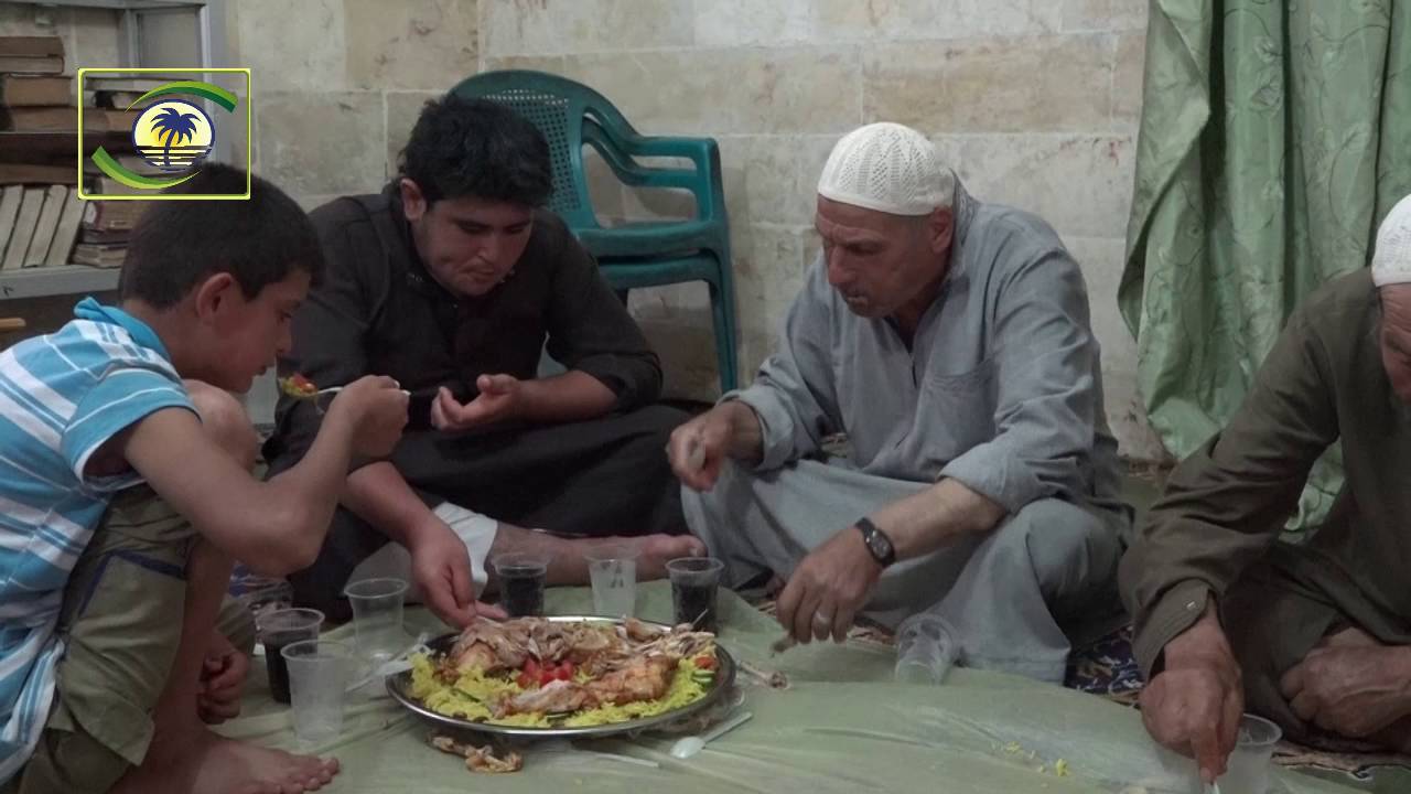 منادي الخير - تجهيز مائدة إفطار صائم  - في مسجد دير الغربي - ادلب - سوريا - 22-6-2016
