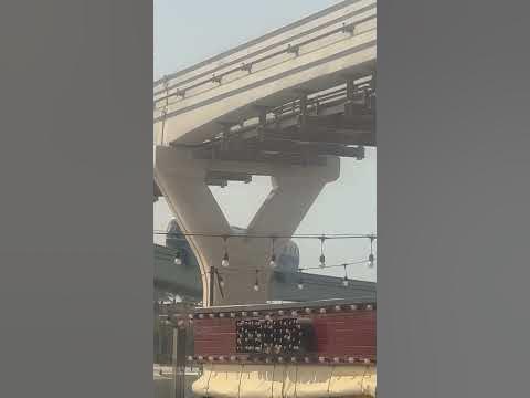 Монорельс в Дубае, на пальме Jumeirah // Monorail in Dubai, on the palm ...