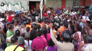 Au Venezuela, se nourrir tient de la bataille au quotidien