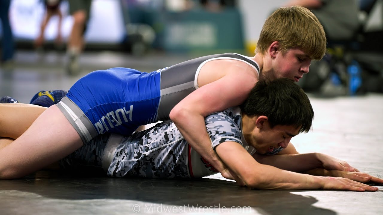 106 – Joey Ruzic {G} of Springfield IL vs. Colton Kobashi {R} of Clovis CA