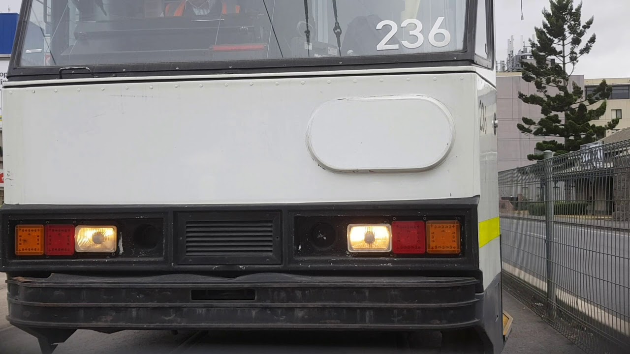 Tram Gong - A Class New and Old. Which one do you like?