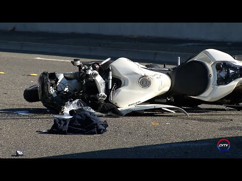 Motorcycle crash closes Sisk Road in Modesto