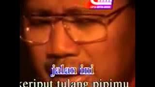 Download lagu Titip Rindu Buat Ayah Ebiet G Ade Download MP3 Titip Rindu Buat Ayah Ebiet G Ade Lirik Lagu flv