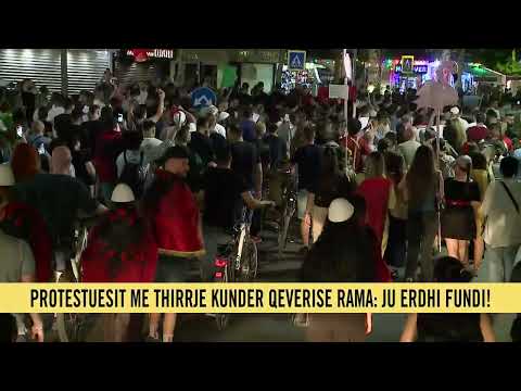 Protestuesit marshojnë mes makinave, shoferët solidarizohen, fikin mjetet dhe mbështesin revoltën
