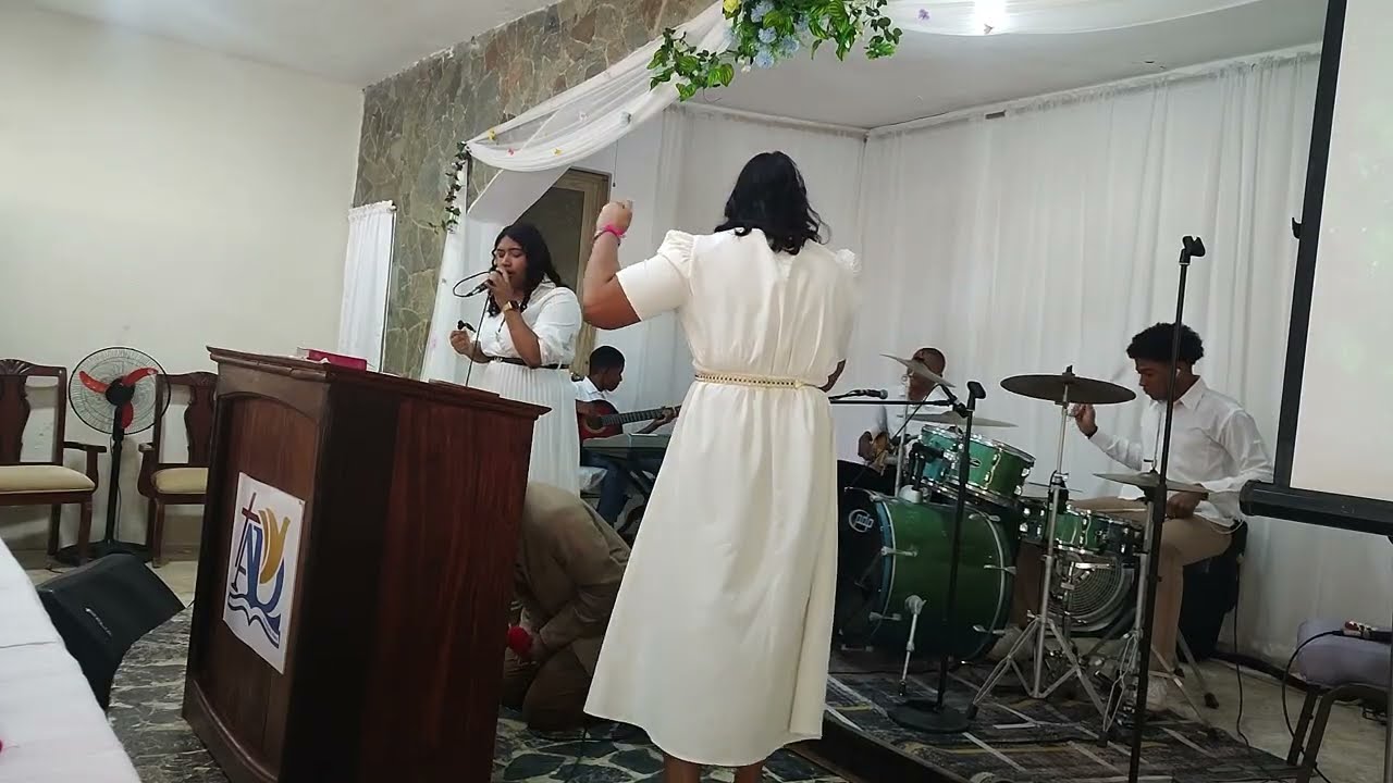 Viento de gloria, Estrella del Este Tercera