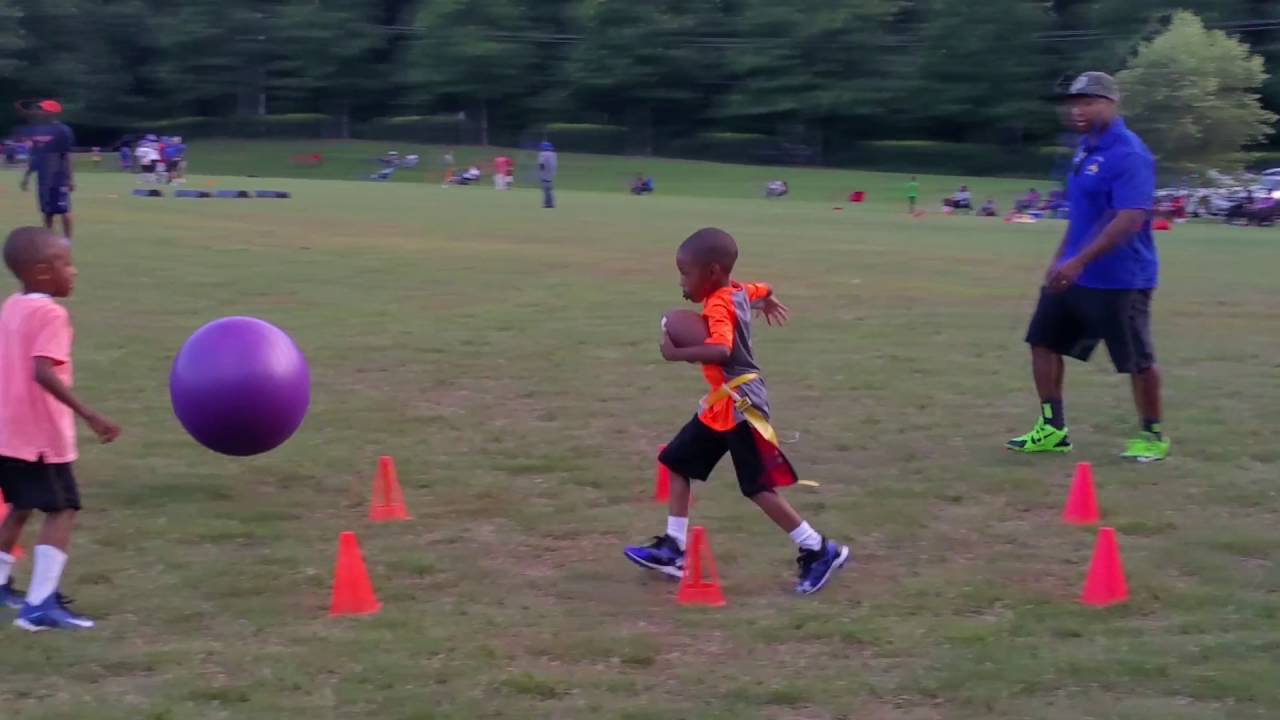 Football Drills - Offensive Shed - Defensive Flag Pulling Drill camera iphone 8 plus apk