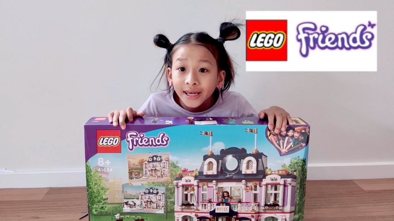 LEGO Friends 41684 Grand Hotel in the town of Heartlake