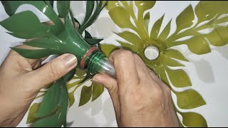 COMO FAZER DECORAÇÃO de FLORES com GARRAFAS PLÁSTICAS - ARTESANATO COM GARRAFAS PET - ARTE com PET