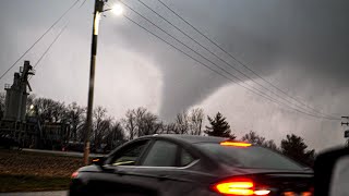 Chasing A Dangerous EF3 Tornado  Lewistown, IL