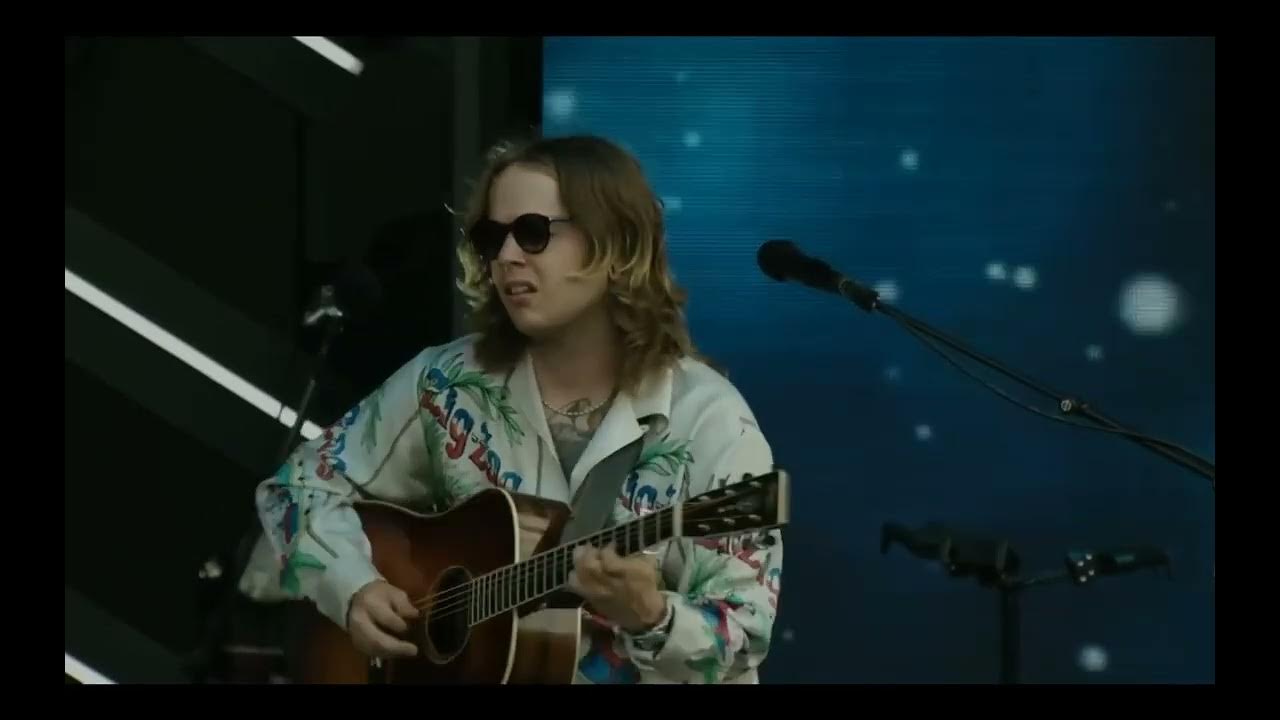 Billy Strings - Away From The Mire Live Billy Strings - Away From The Mire Live