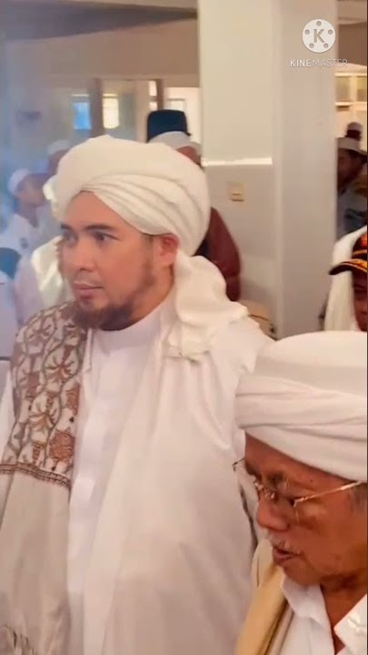 KH Abuya Abdullah Mukhtar beserta Habib jindan bin novel bin jindan | silaturahmi a'lim ulama SMI