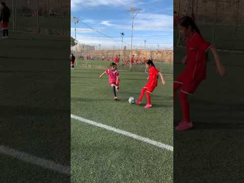 تدريبات البنات في اكاديمية الارسنال     