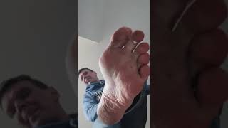 Mature giant dirty bare feet crush you