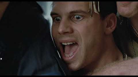 Aliens 1986: Knife trick scene