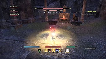 ESO legendary Templar Blazing shield Tank Build Unkillable solo delv tomb p1