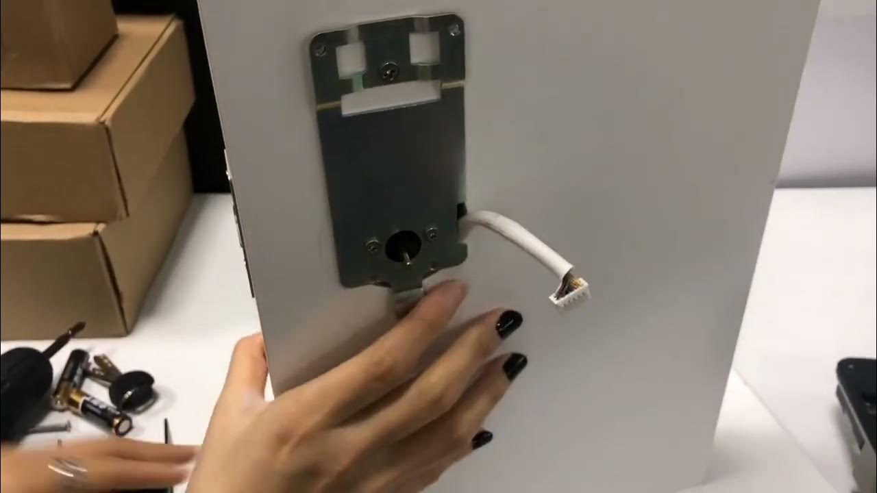 when the hornbill deadbolt is stuck and only use the key to unlock