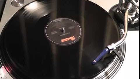 Aldo Nova - Fantasy (Extended 12" Version)