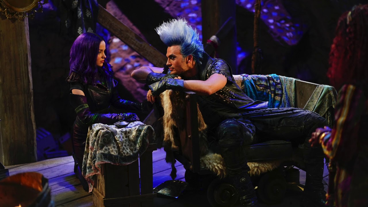 Dove Cameron & Cheyenne Jackson from Descendants 3 Do What You Gotta Do (Male Version) YouTube