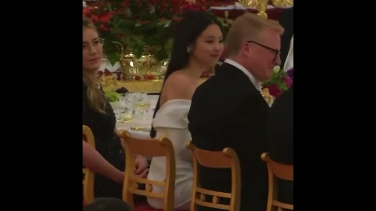 blackpink-at-the-buckingham-palace-youtube