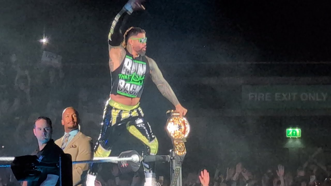 WWE LIVE Glasgow - Jey Uso Entrance