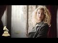 Capture de la vidéo Tori Kelly | Nomination Interview | 58Th Grammys