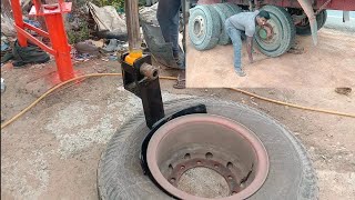 Truck tyre puncture / Easy tyre bead open / Tyre fitting