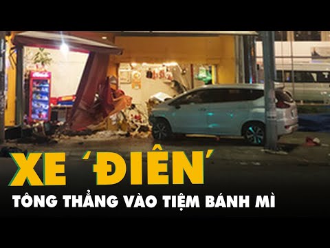Video Xe 'điên' tông thẳng vào tiệm bánh mì làm 6 người bị... - youtube