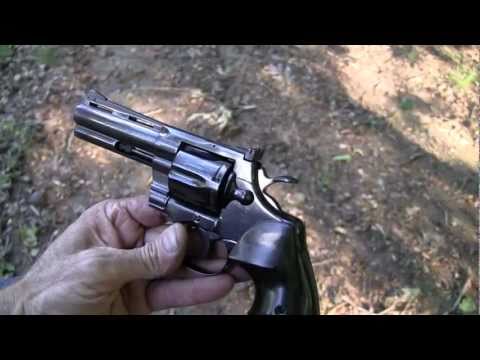 Colt Python ( Close-Up )