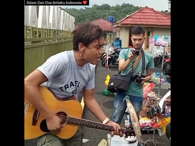 Bolang sih Bolang bocah petualang Dengan Versi Akustik Ciri khas Melayu Kang Charly Van Houten class=