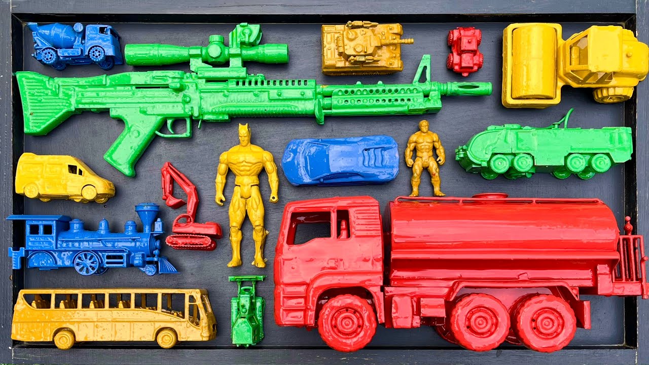 Membersihkan Mainan Mobil Balap,Kereta Api, Bus Telolet, Truk Molen, Tank Baja, Beko Excavator.