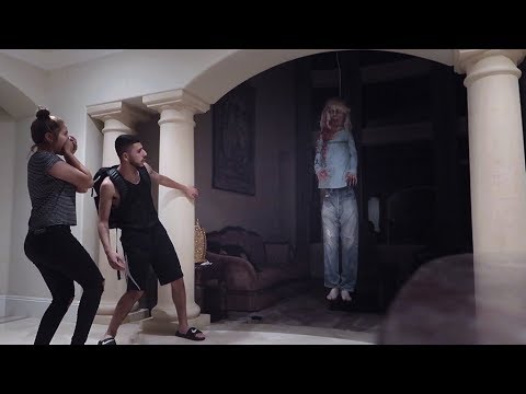 possessed-demon-girl-scare-prank!!-(he-almost-got-punched)-|-faze-rug