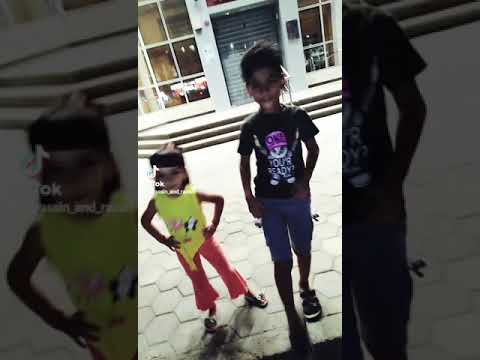 اللى يعاكس حببتى هلعب بي الكورة