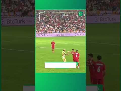 موقف طريف من مباراة تركيا وإسبانيا استفزاز لامين يامال لم يلق أي رد من أردا غولر