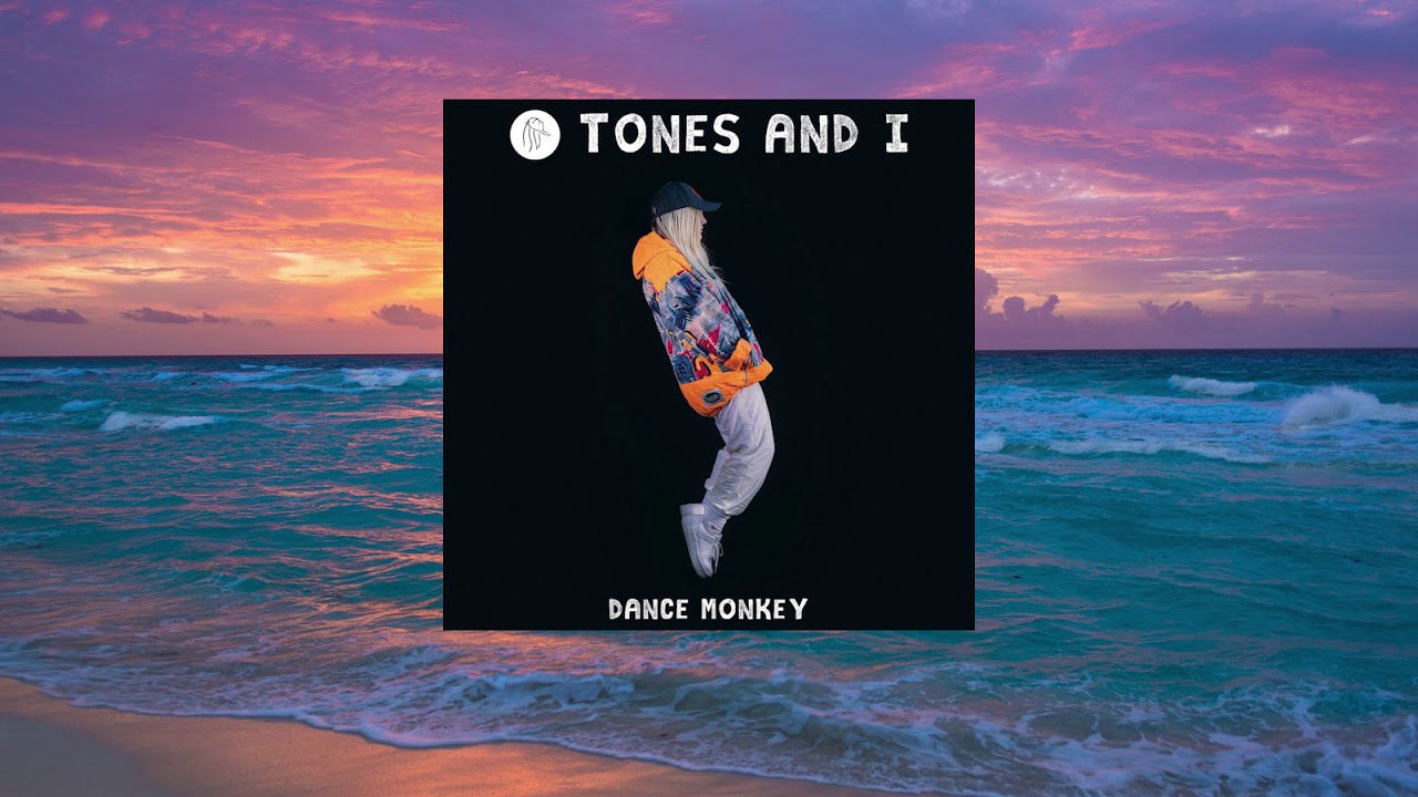 Tones and i песни. Tones and i фото. Tones and i певица. Tones ang i фотография. Tones and i Dance Monkey кто поет фото.