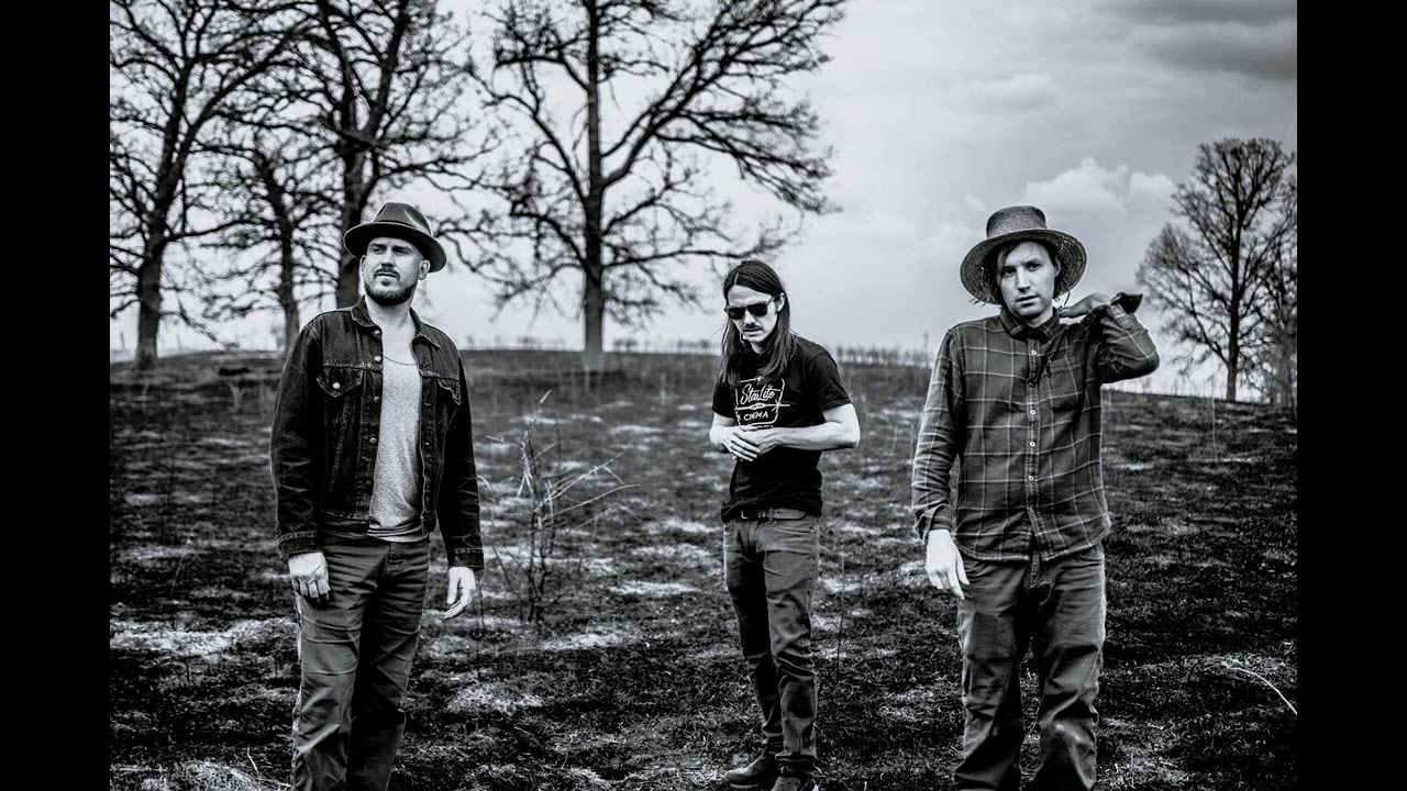 The Pines - Cry, Cry, Crow