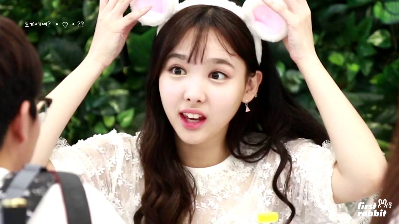 160706 트와이스 네이처컬렉션 팬사인회 (나연)