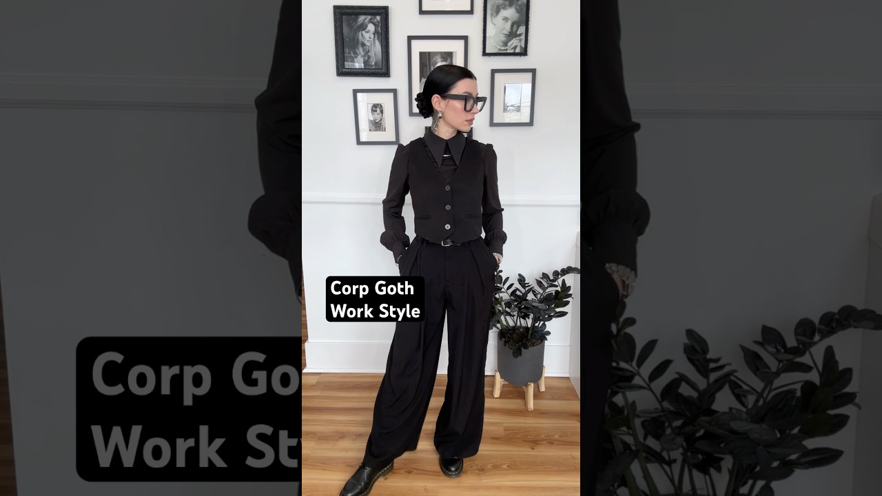 CORP GOTH a vest always makes me feel extra profesh ✨ 