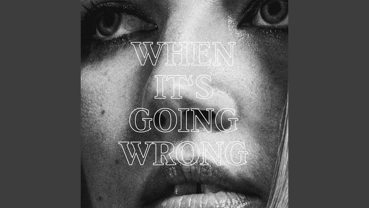 Walking adlı videoyu YouTube'da izle Walking adlı videoyu YouTube'da izle