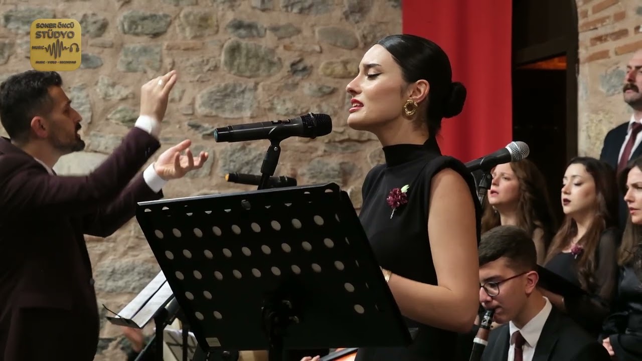 Dilara KAYA - O güzel başını göğsüme koysan (Kürdili Hicazkar Şarkı)