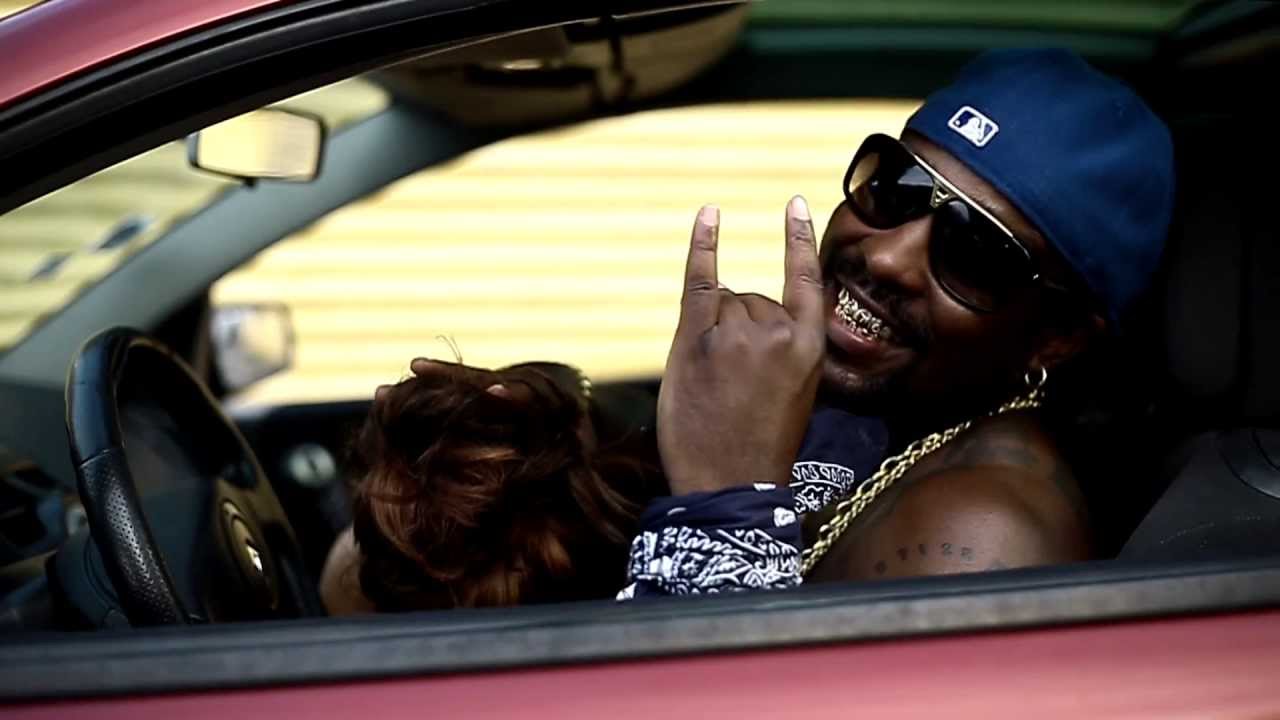 Guarda CLRAFB - ABCD (Street Video) su YouTube Guarda CLRAFB - ABCD (Street Video) su YouTube