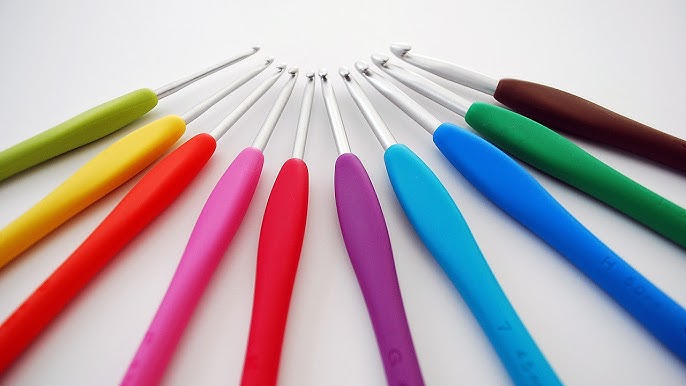 Crochet hooks: Clover Soft Touch or Amour? Which one is the one