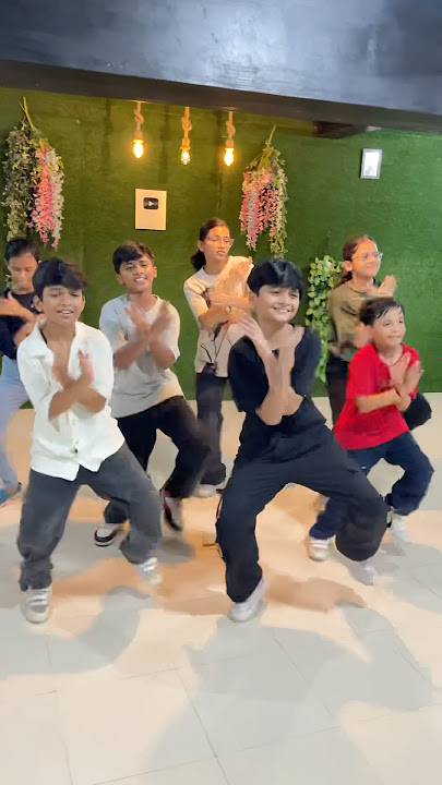 Besos | Shreya Ghoshal | Shikhar Dhawan |Rajat Nagpal| Karal Wine | #dance #ytshorts #shorts #besos