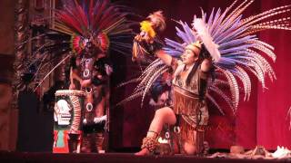 Video thumbnail of "Yaocuauhtli Danza Cultural traditional Aztec dancers - Long"