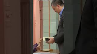 Сергей Аксенов Голосует На Референдуме В 2014 Году