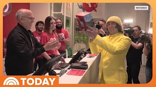 See First Shopper Get His Hands on Switch 2 at NYC Store