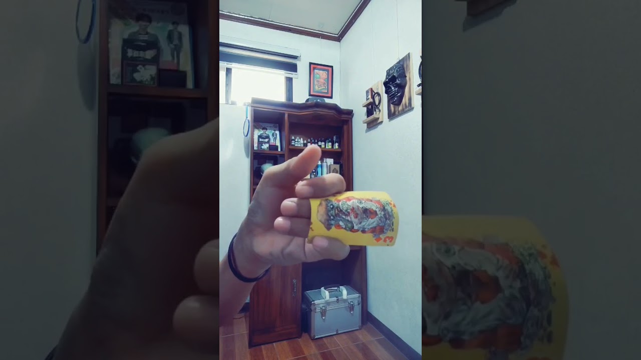 Card Trick revealed - Back Palm Vanish Tutorial