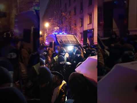 Зеленскому принесли гроб!
